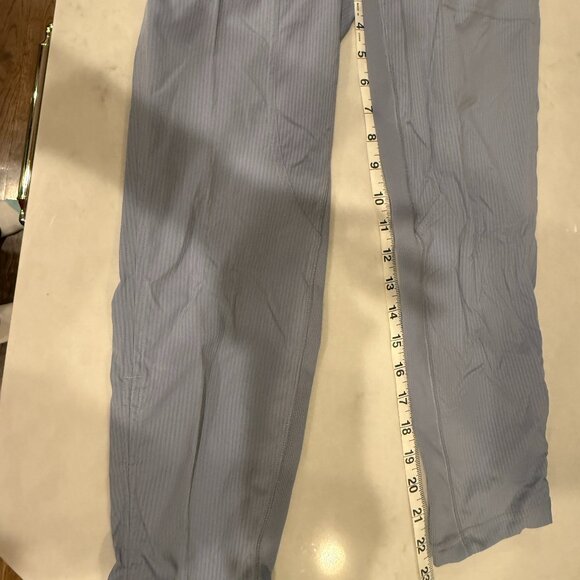 Lululemon Dance Studio Mid-Rise Cropped Pants - Picture 5 of 9